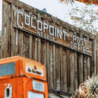 The key to a good mailman joke is the delivery😁
___________________
p.s. remind me to tell you about the time I camped out in a Nevada ghost town •
•
•
•
•
#jokesfordays #ghosttown #travelnevada #ghosttownsofamerica